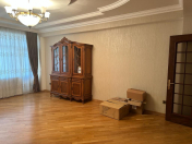 Satılır 2 otaqlı 110 m2 yeni tikili 8 Noyabr m.