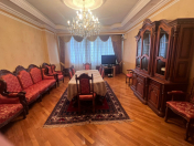 Satılır 3 otaqlı 145 m2 yeni tikili Gənclik m.