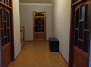 Satılır 6 otaqlı 197 m2 obyekt Şüvəlan Park ticarət mərkəzi