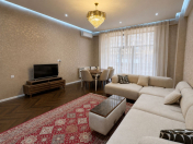 Satılır 2 otaqlı 92 m2 yeni tikili 28 May m.