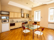 Satılır 7 otaqlı 404.7 m2 villa Badamdar