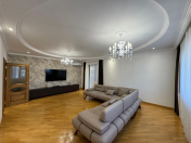 Satılır 4 otaqlı 140 m2 yeni tikili Şah İsmayıl Xətai m.