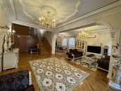 Satılır 8 otaqlı 650 m2 villa 6 mkr