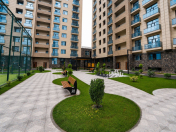 Satılır 2 otaqlı 92 m2 yeni tikili 28 May m.