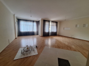 İcarəyə verilir 4 otaqlı 200 m2 yeni tikili 28 May m.