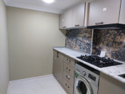 İcarəyə verilir 5 otaqlı 170 m2 yeni tikili 28 May m.