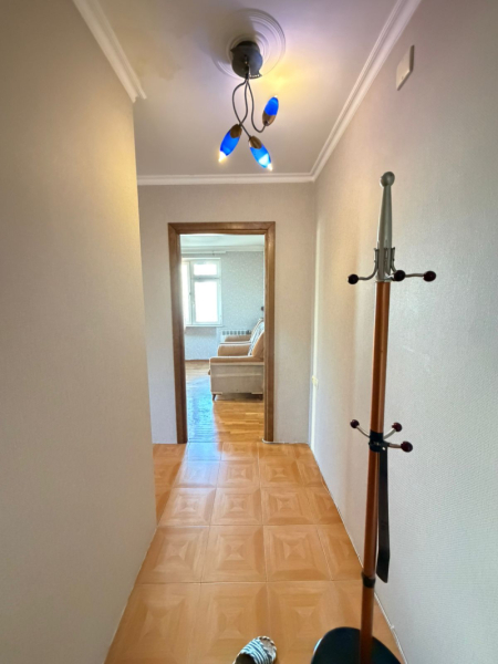 Satılır 1 otaqlı 40 m2 köhnə tikili Nizami m.
