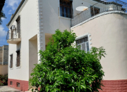 Satılır 7 otaqlı 220 m2 həyət evi 8 km