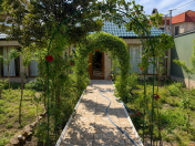 Satılır 6 otaqlı 460 m2 villa Bakıxanov