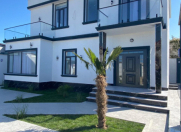 Satılır 4 otaqlı 200 m2 villa Koroğlu m.