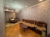 Satılır 2 otaqlı 109 m2 yeni tikili 28 May m.