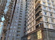 Satılır 3 otaqlı 109 m2 yeni tikili 28 May m.