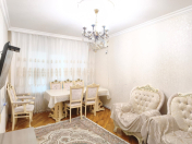 Satılır 3 otaqlı 90 m2 köhnə tikili Əhmədli m.
