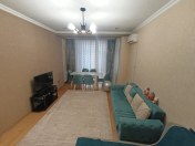 Satılır 2 otaqlı 90 m2 yeni tikili Gənclik m.